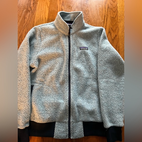 Patagonia Jackets & Blazers - Patagonia woolyester fleece jacket
